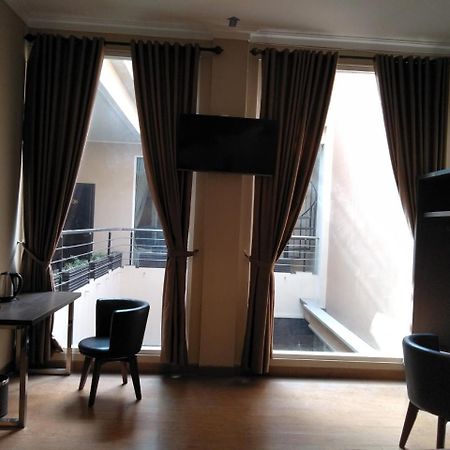 Malang City Boulevard Homestay Экстерьер фото