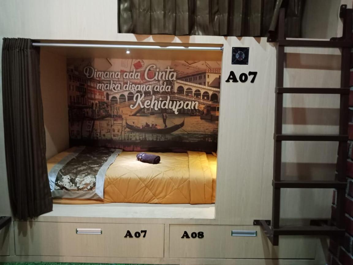 Malang City Boulevard Homestay Экстерьер фото