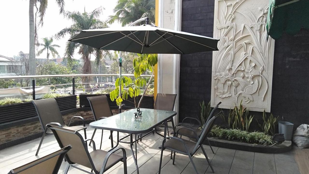 Malang City Boulevard Homestay Экстерьер фото