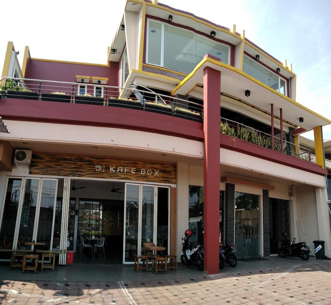Malang City Boulevard Homestay Экстерьер фото