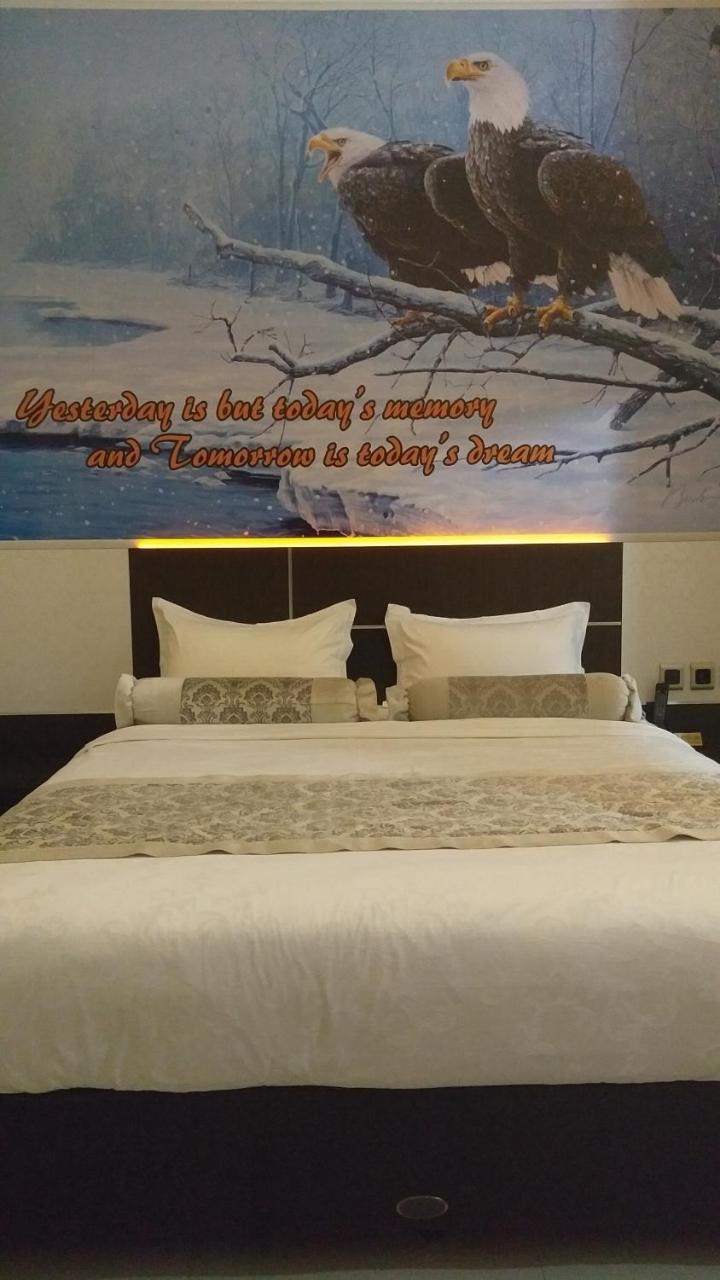 Malang City Boulevard Homestay Экстерьер фото